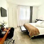 בית הארחה Le Muraine 4*